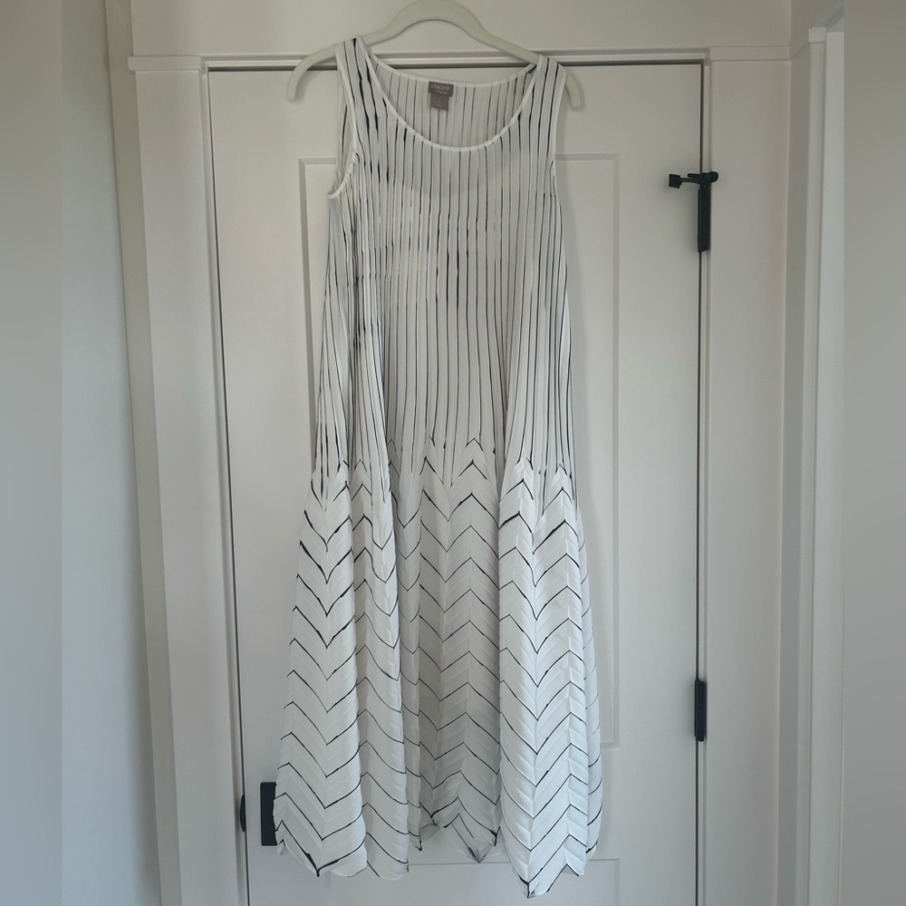 Chico's Black and White Pleated Midi Sundress